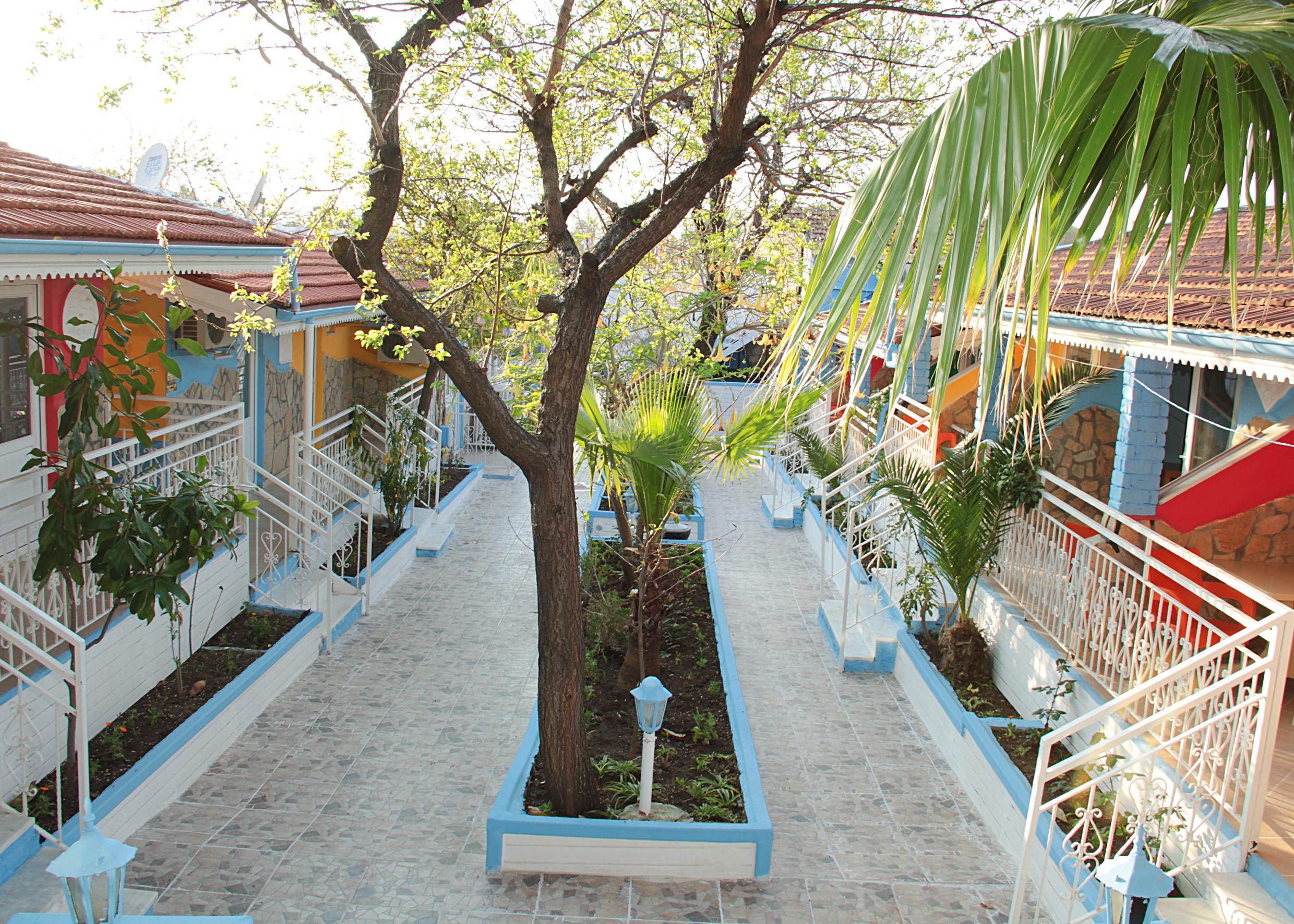 Side Temple Hotel Exterior photo