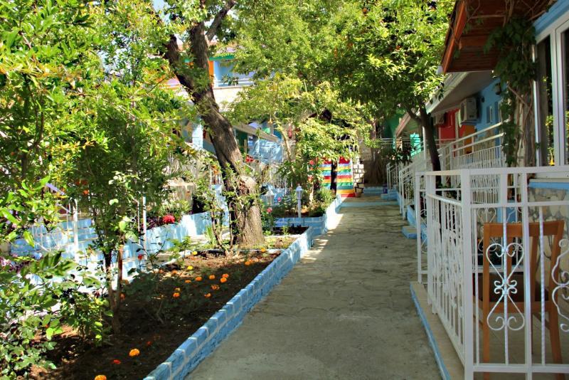 Side Temple Hotel Exterior photo